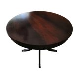 Mahogany-tinted cherry table