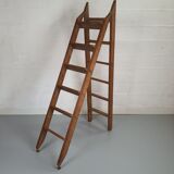 Retractable miller's ladder