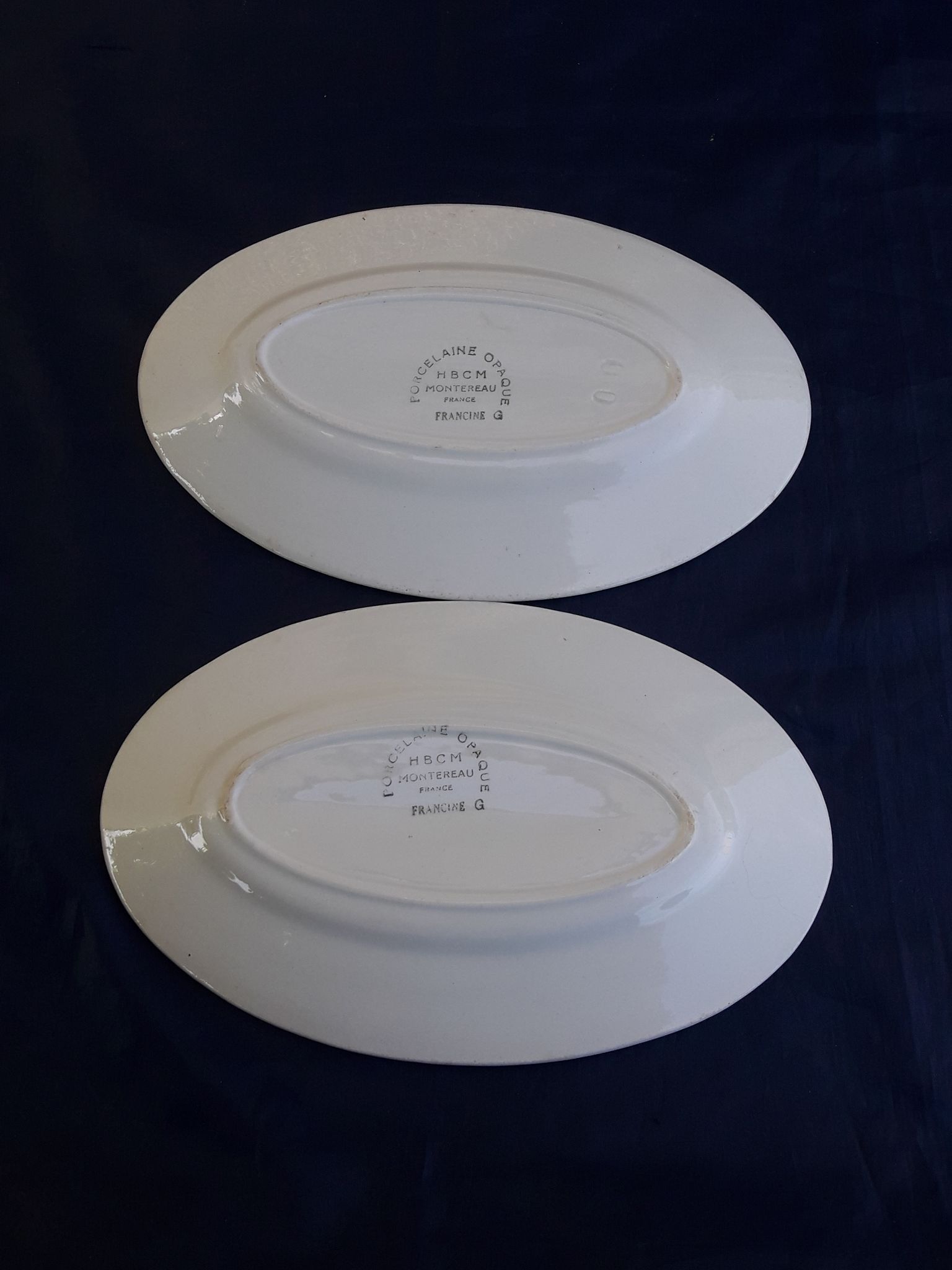 2 oval ravines in opaque porcelain HBCM Creil Montereau model Francine L 21.5 cm