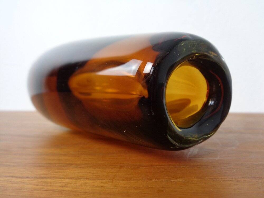 Finnish glass vase by Armando Jacobino for Oy Kumela, 1950s
