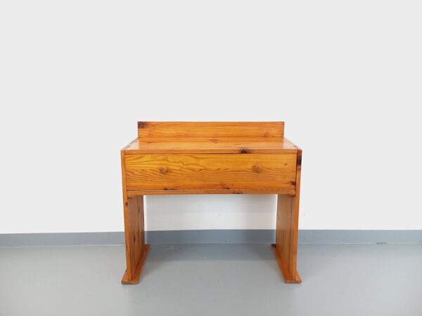 Bureau vintage en pin avec pieds luge des années 70 80
