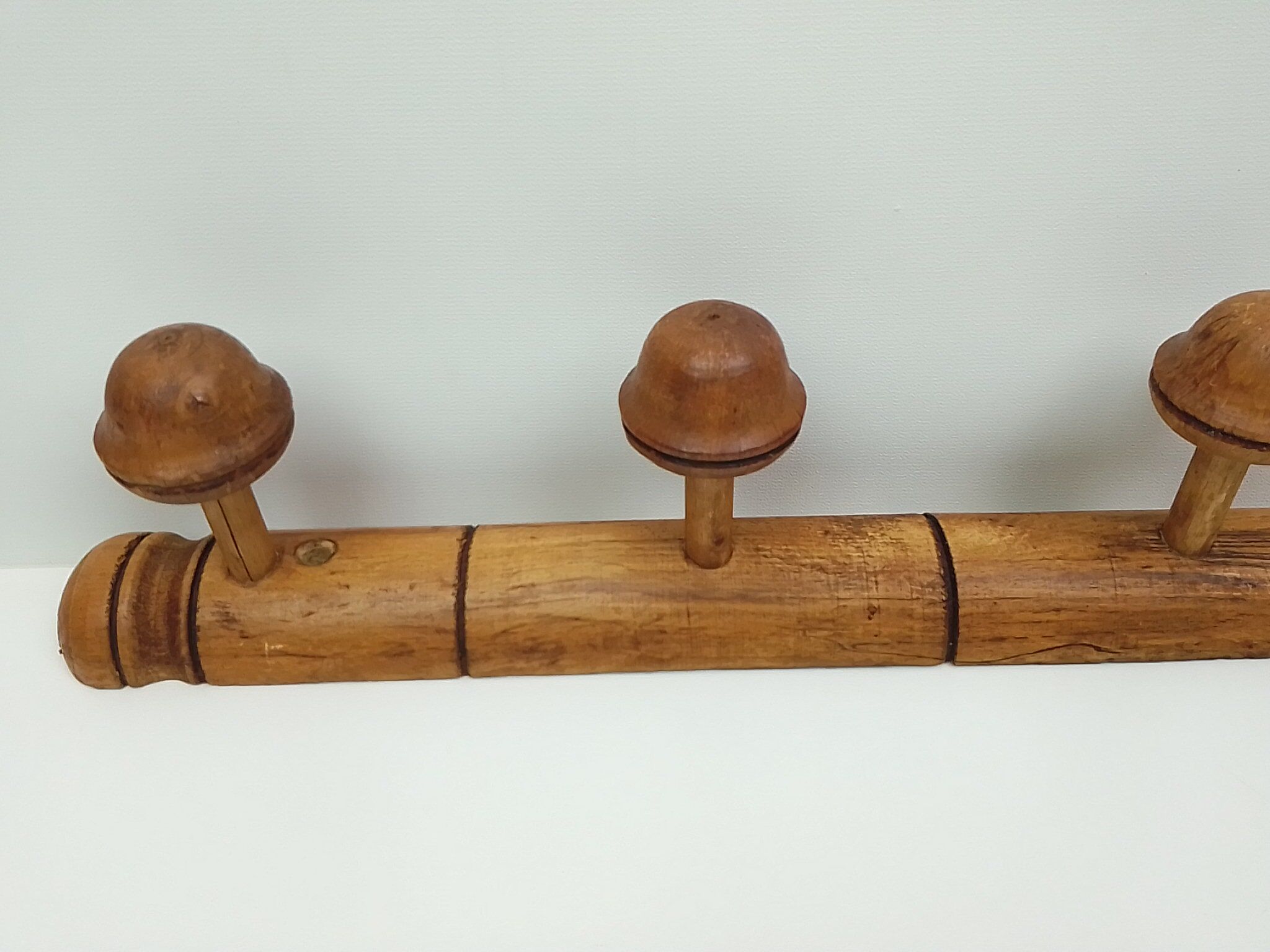 Wall hook 4 wooden hooks 51.5 cm