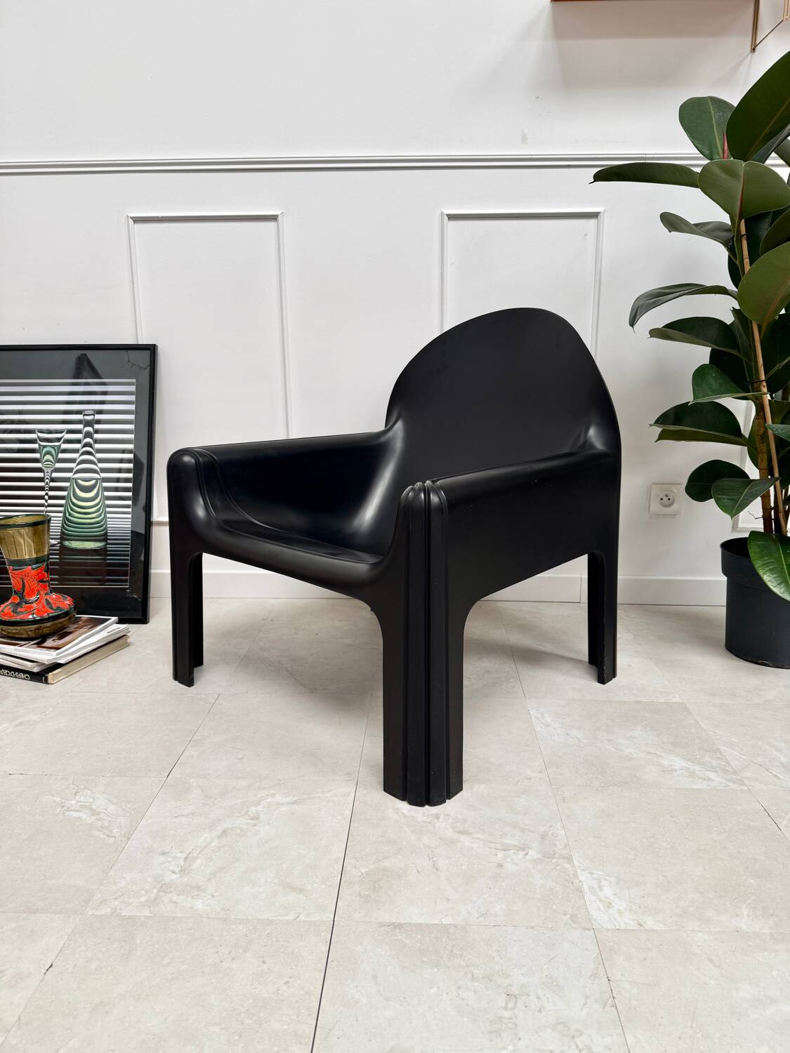 Fauteuil 4794 Gae Aulenti pour Kartell