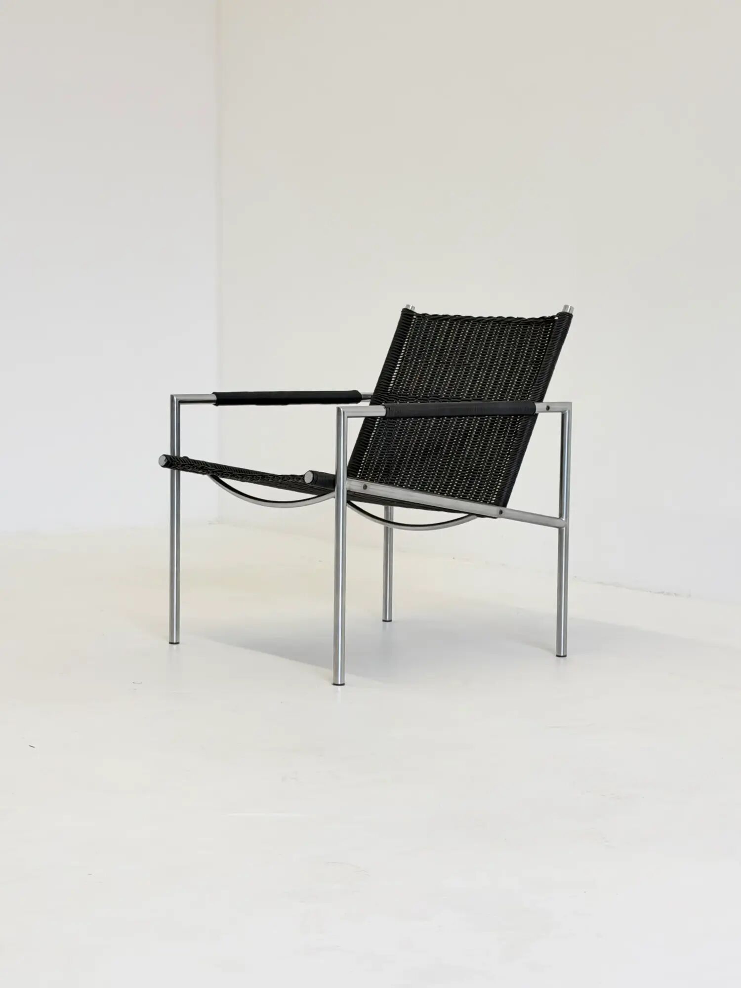 Martin Visser SZ 01 armchair for Spectrum in black