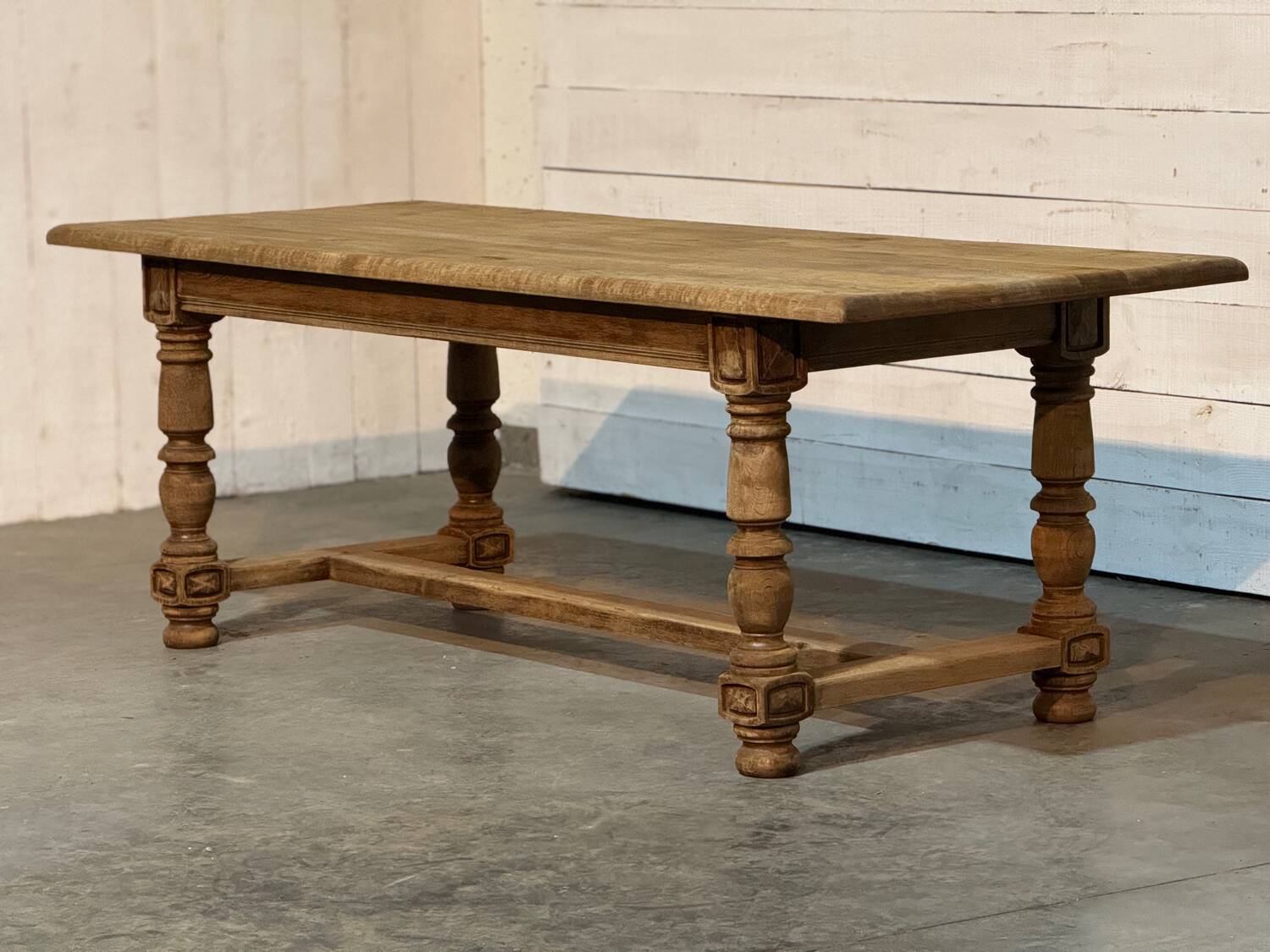 Farmhouse table