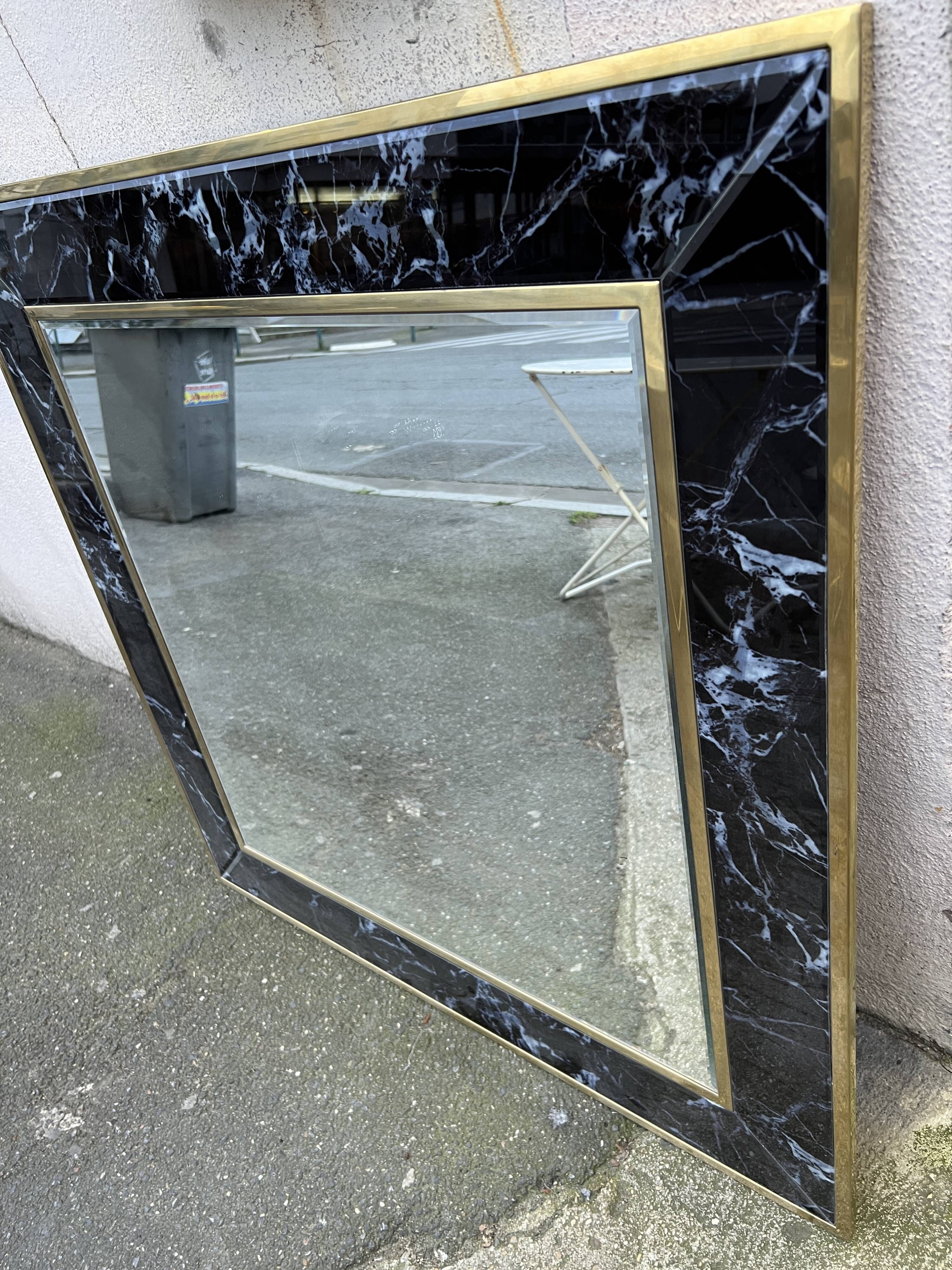 Mirror in brass and white veined black marble from the 70s