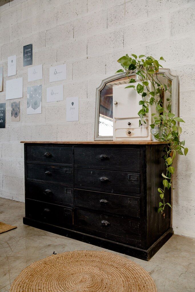 Meuble comptoir noir de métier