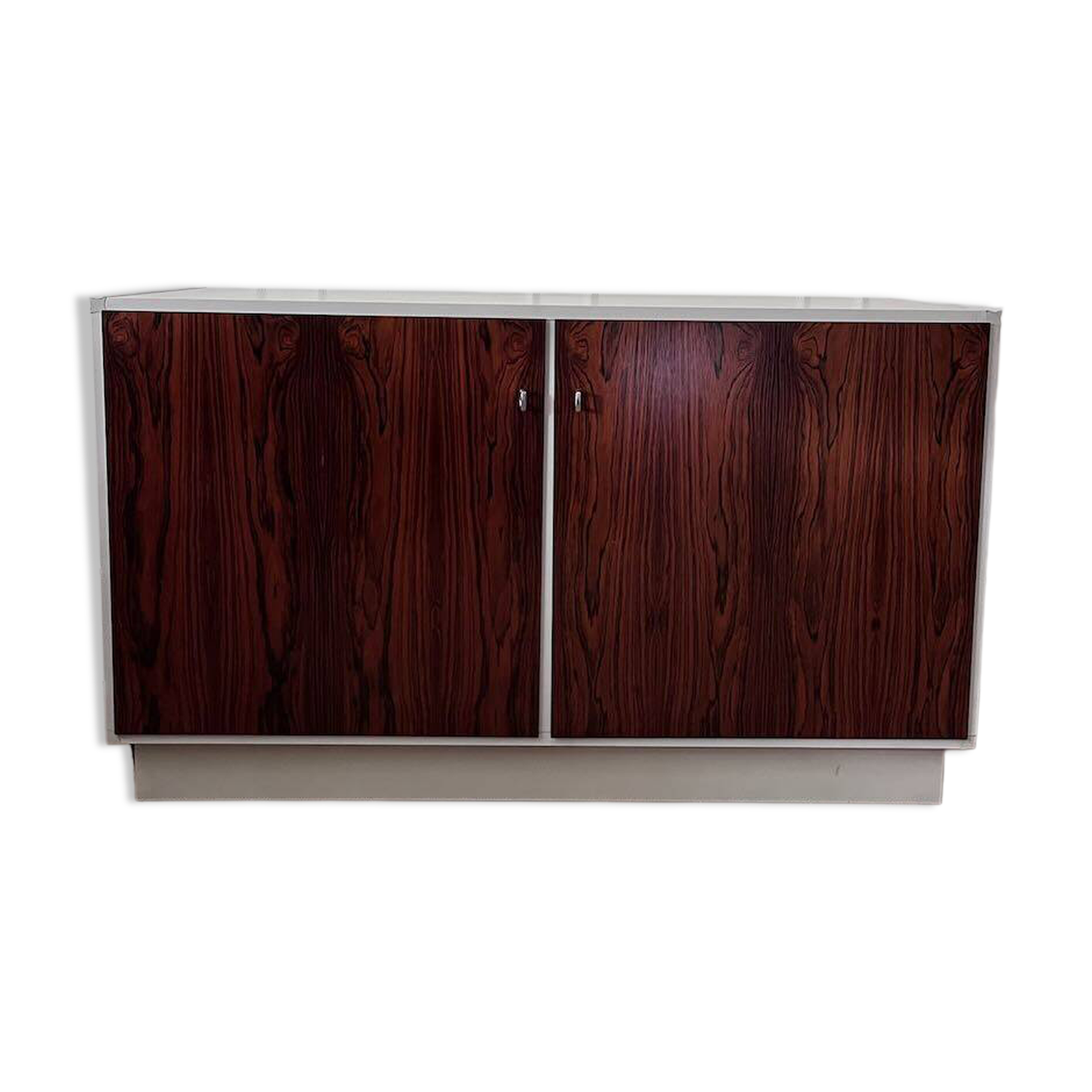 Vintage four-door buffet in rosewood.