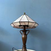 Lampe de table Tiffany Art déco en vitrail violet