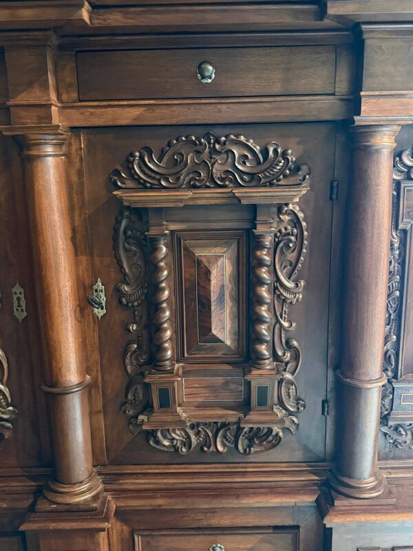 Armoire alsacienne