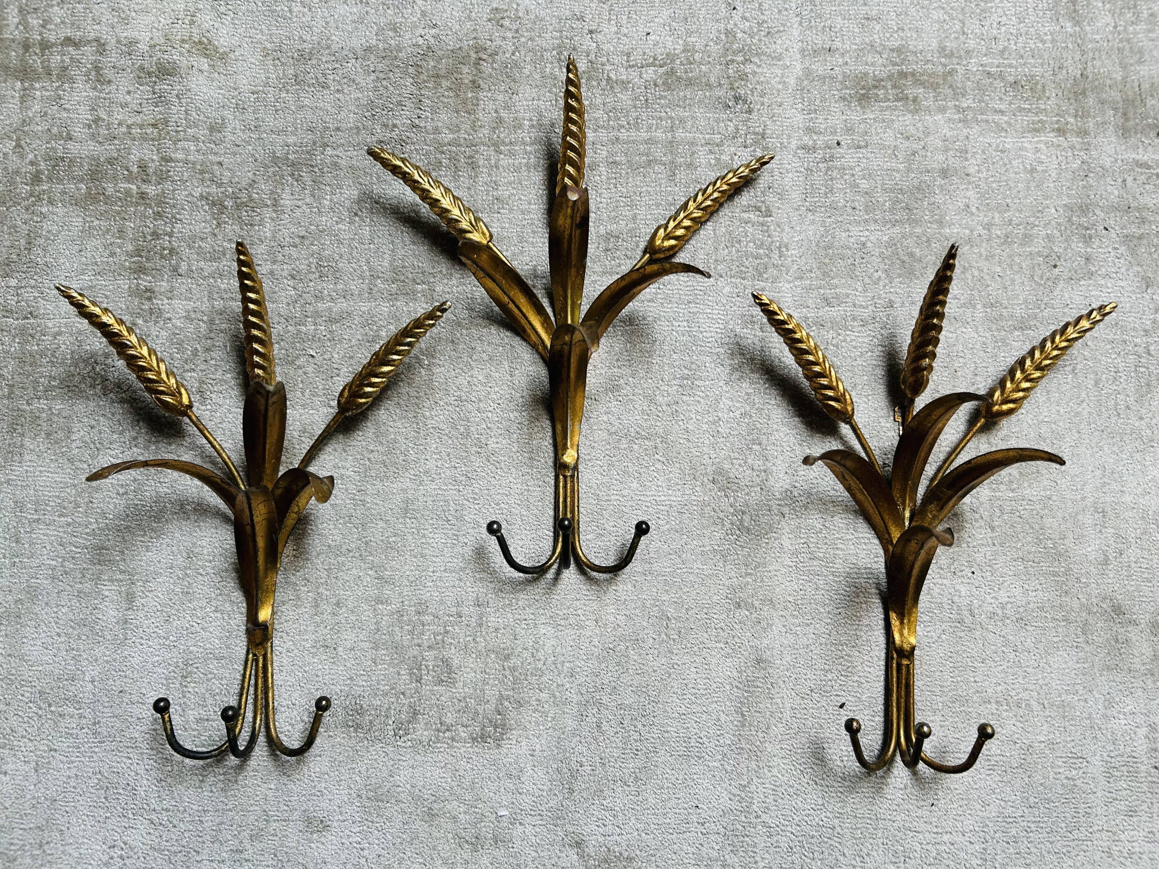 Set of 3 wheat sheaf coat hooks, Italy, 1960s, Hans Kogl style.
