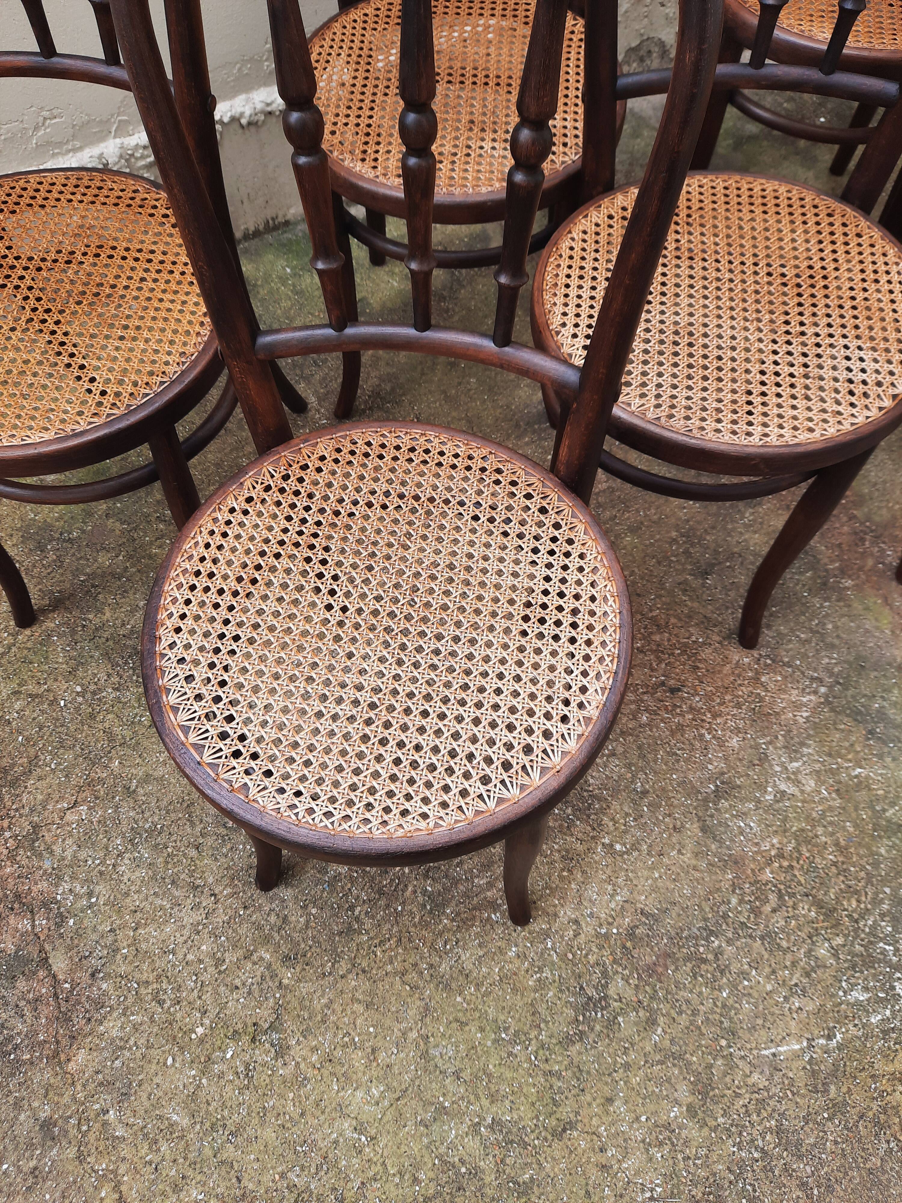 6 bistro chairs