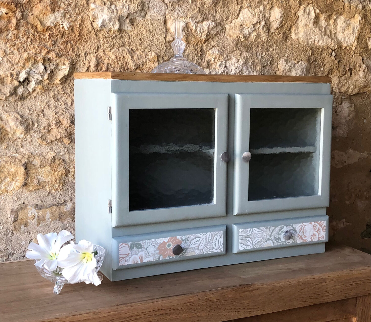 Medicine cabinet