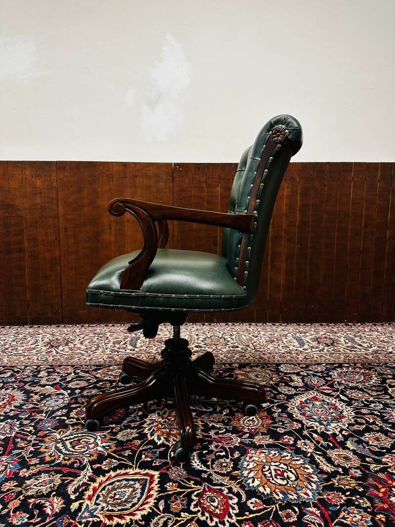 English Chesterfield Office Chair Desk chair green