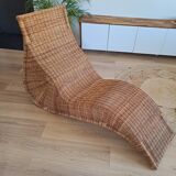 Rattan chaise longue