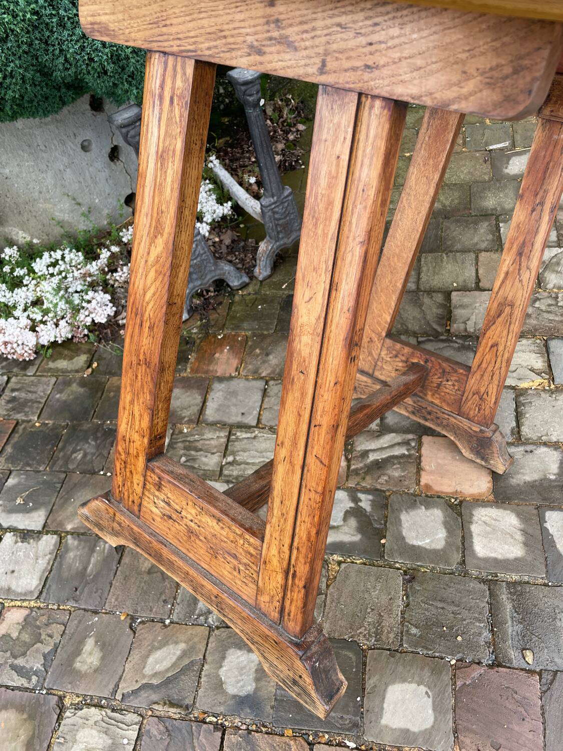 Table de bistrot bois vintage
