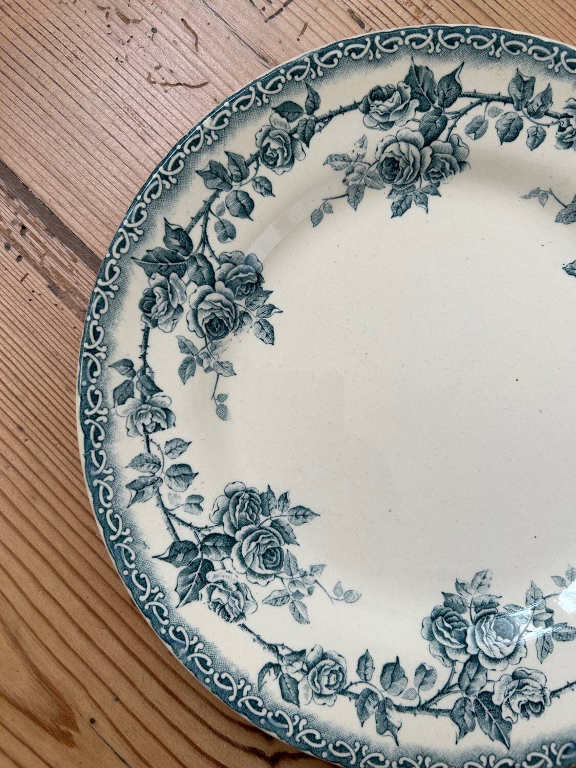 Set of 7 old flat plates