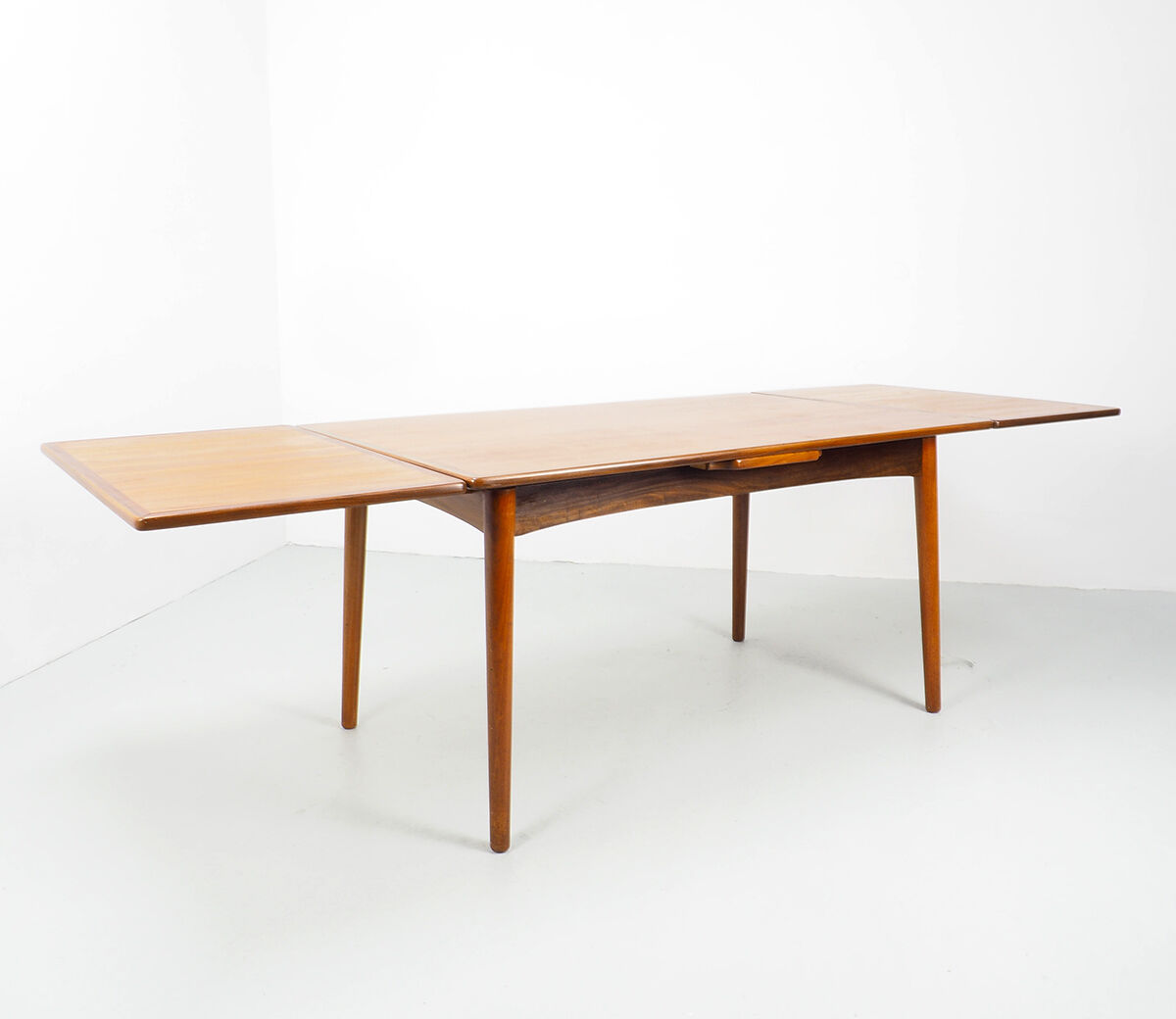 Table extensible en bois de rose de conception danoise, 1960