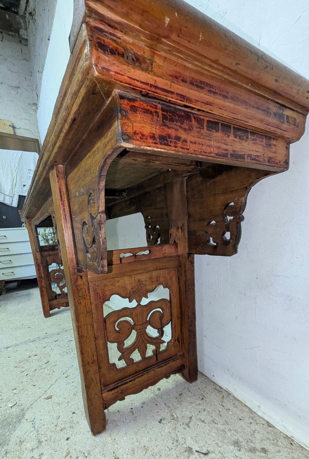 Ancient Chinese console