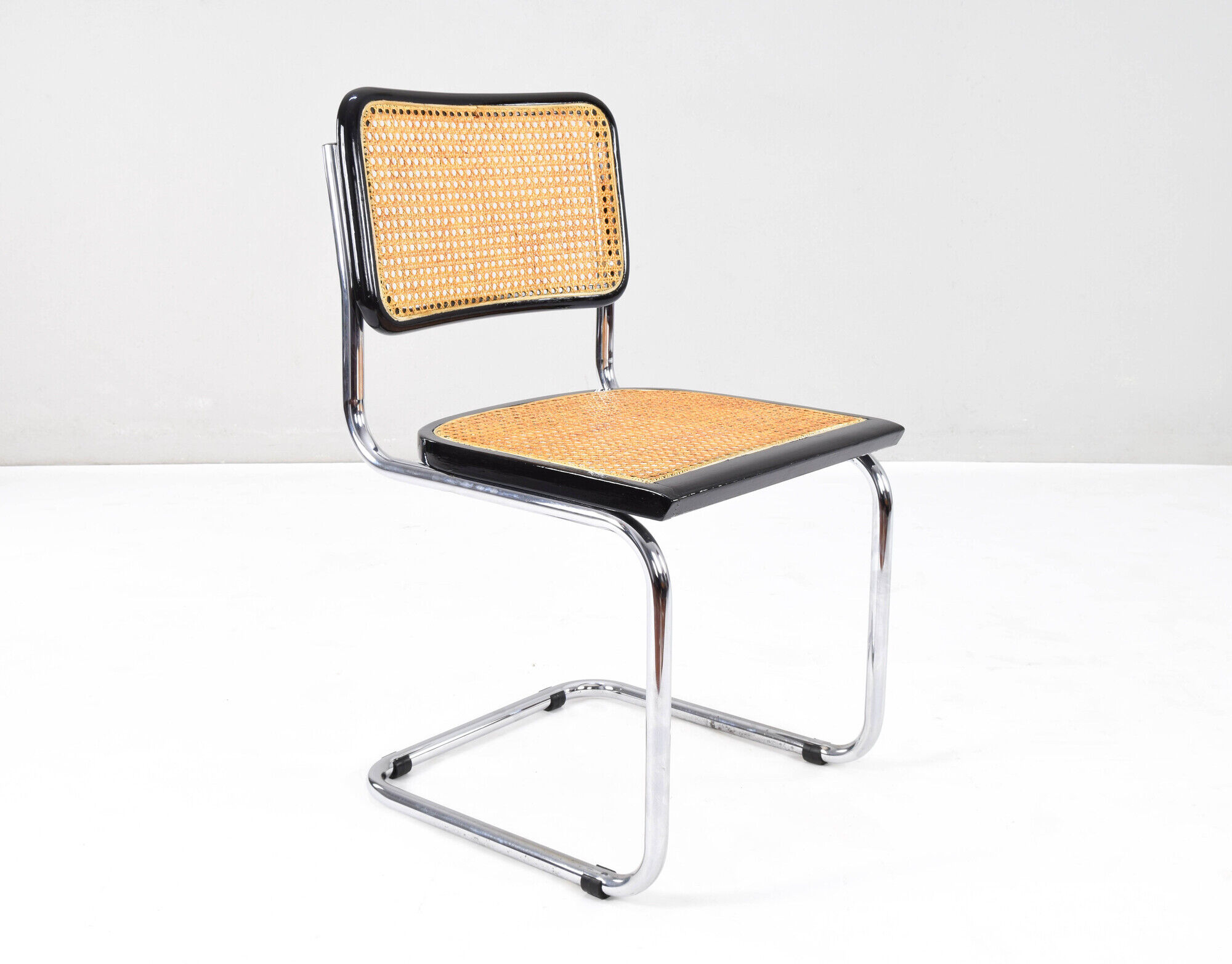 Set of Four Mid-Century Modern Italian Marcel Breuer B32 Cesca Chairs, 70s