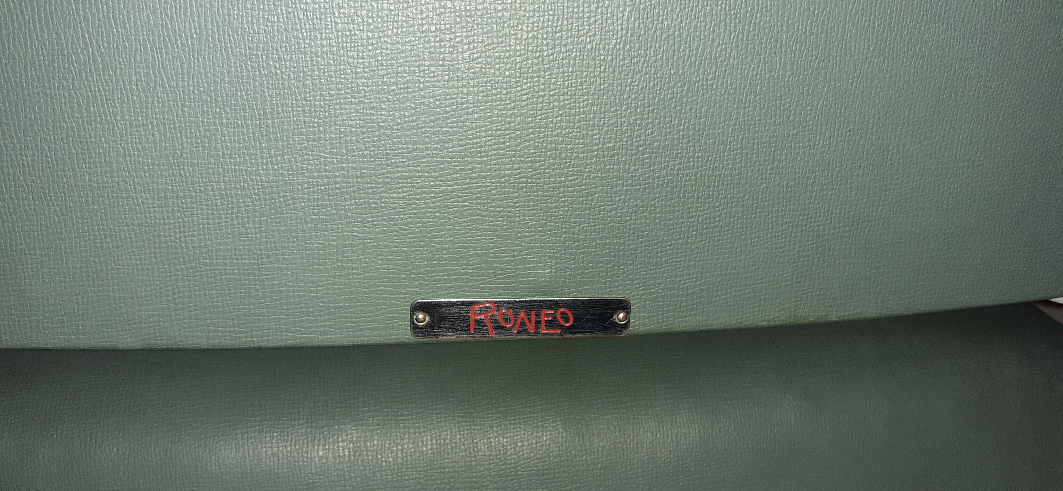 INDUSTRIAL ARMCHAIR RONEO express delivery