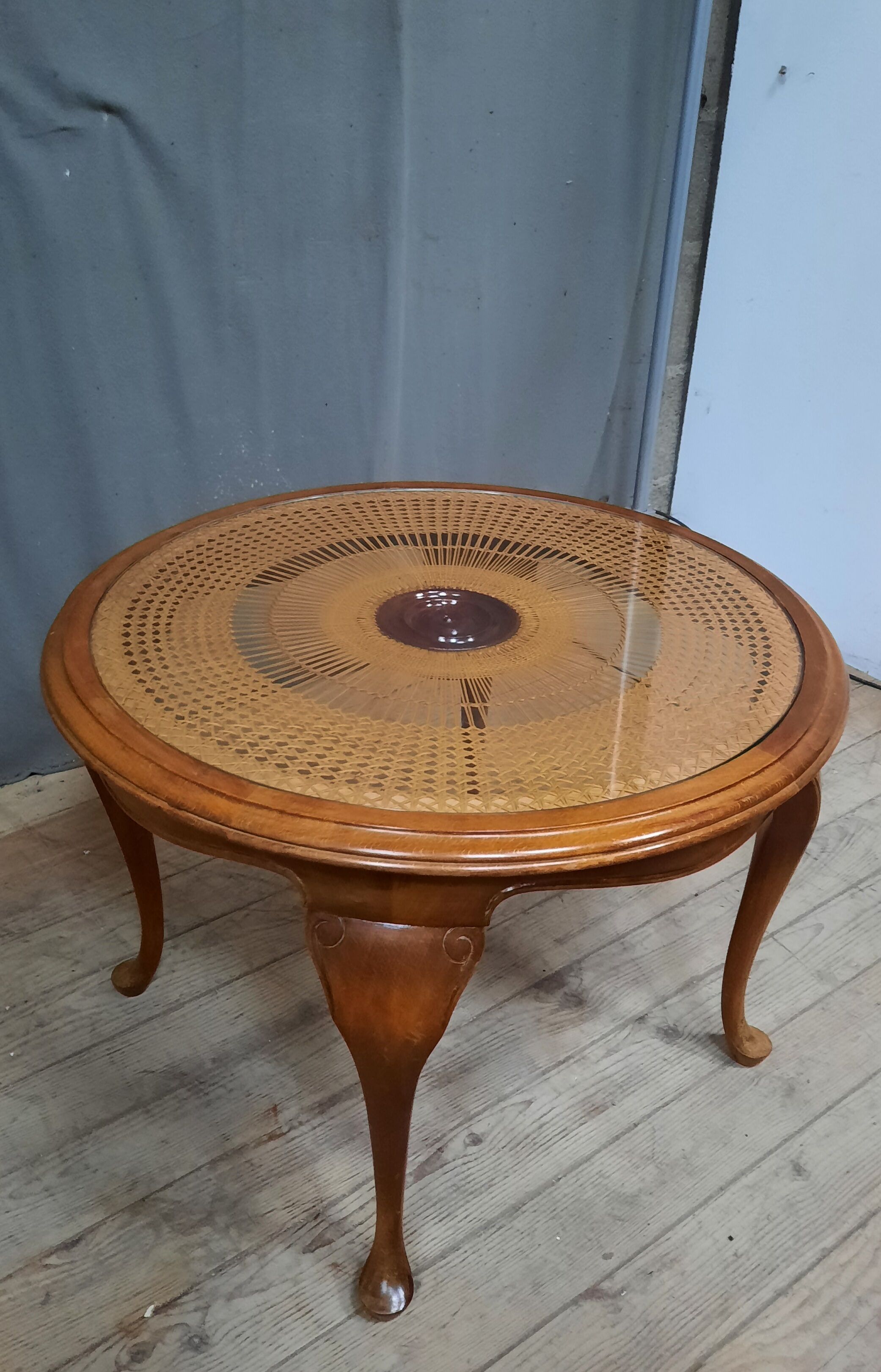 Table basse plateau canné