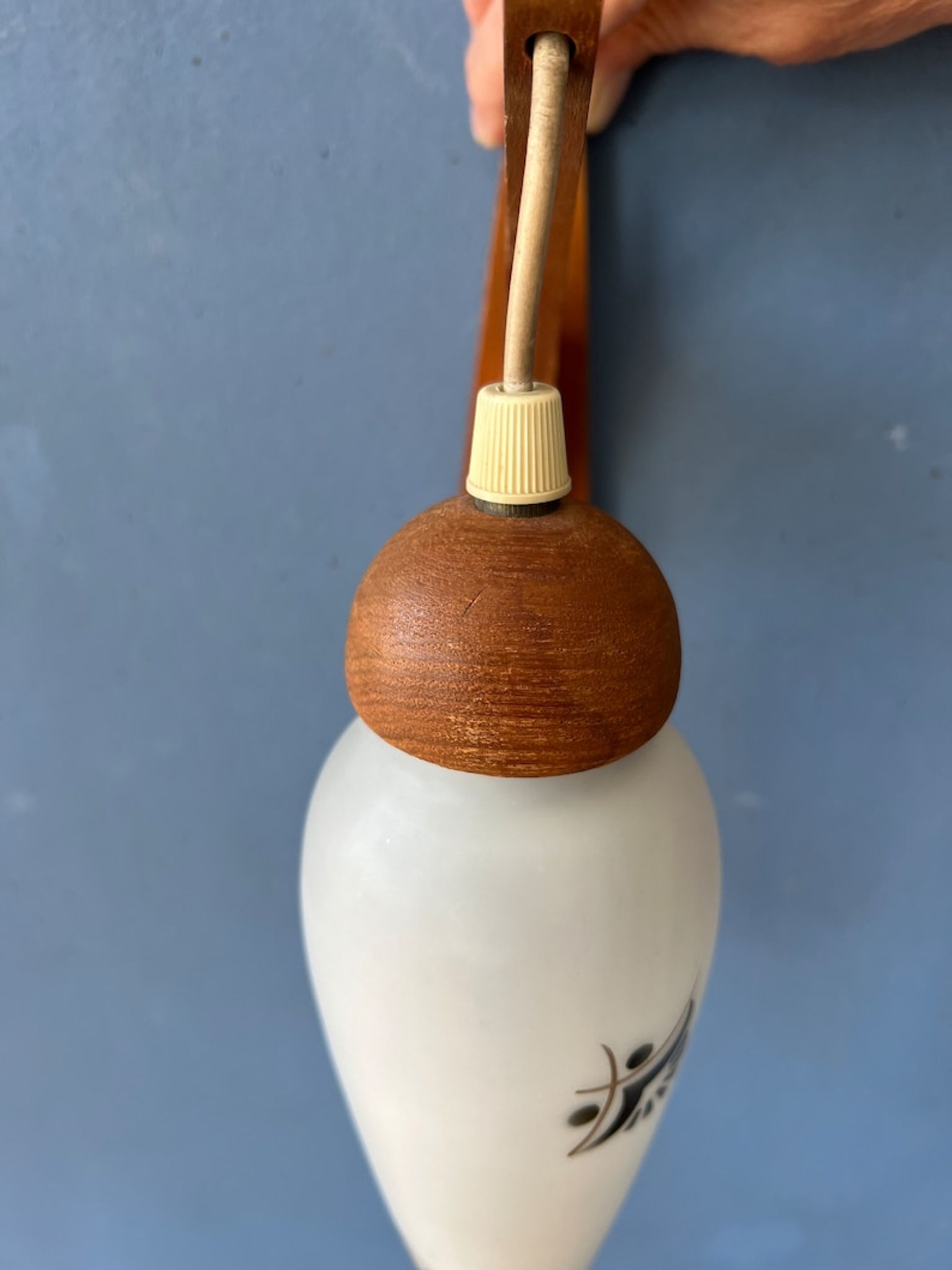 Teak wood wall lamp