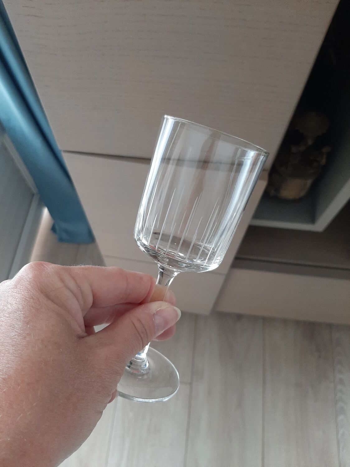 Lot 14 verres à pied gravé vintage