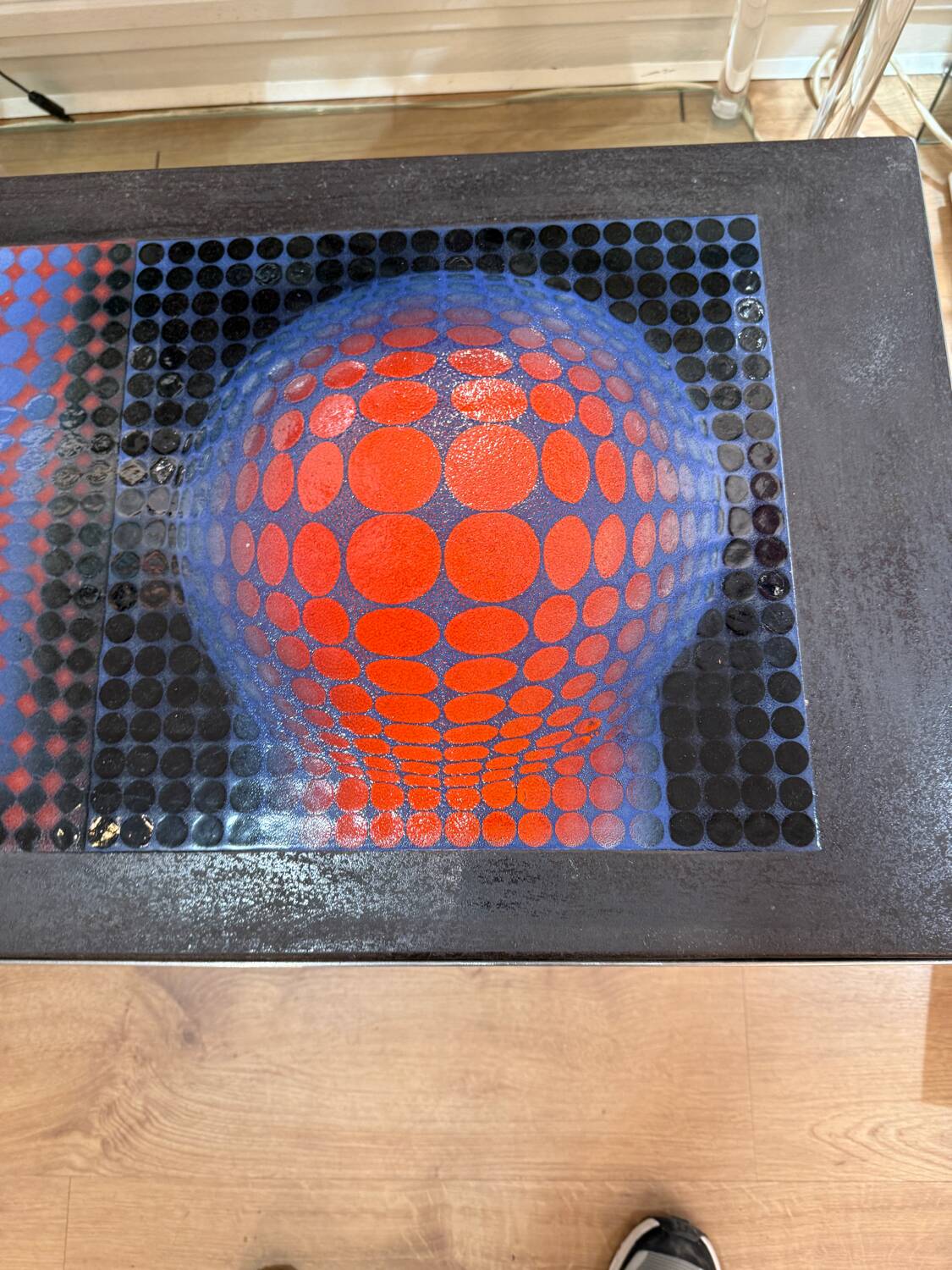 Op Art vintage table design – Vasarely style