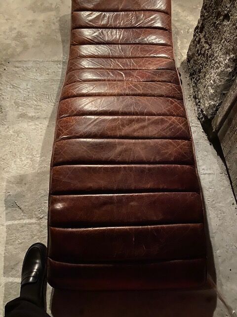 Chaise longue