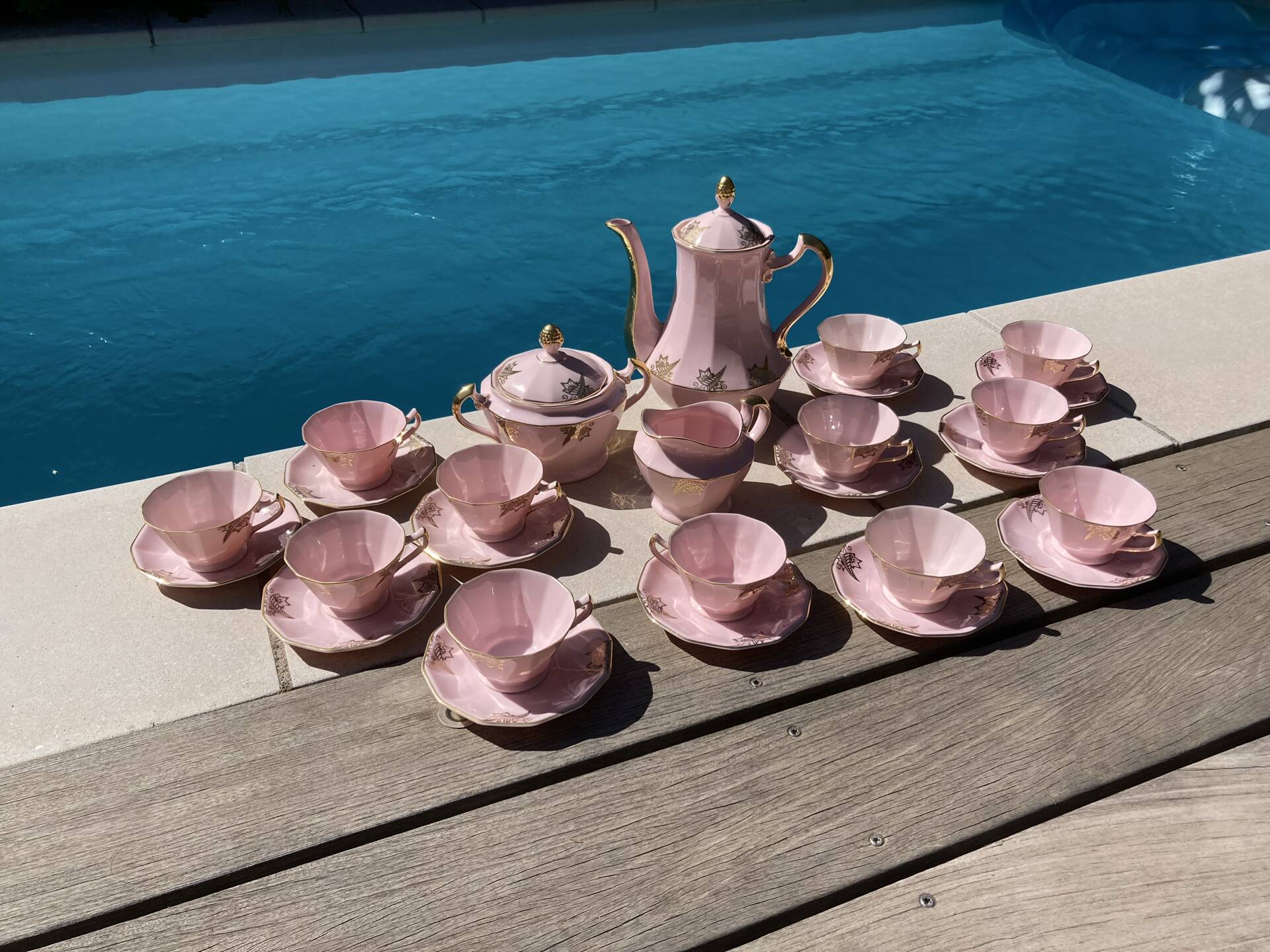 Magnificent service in art deco pastel pink porcelain.