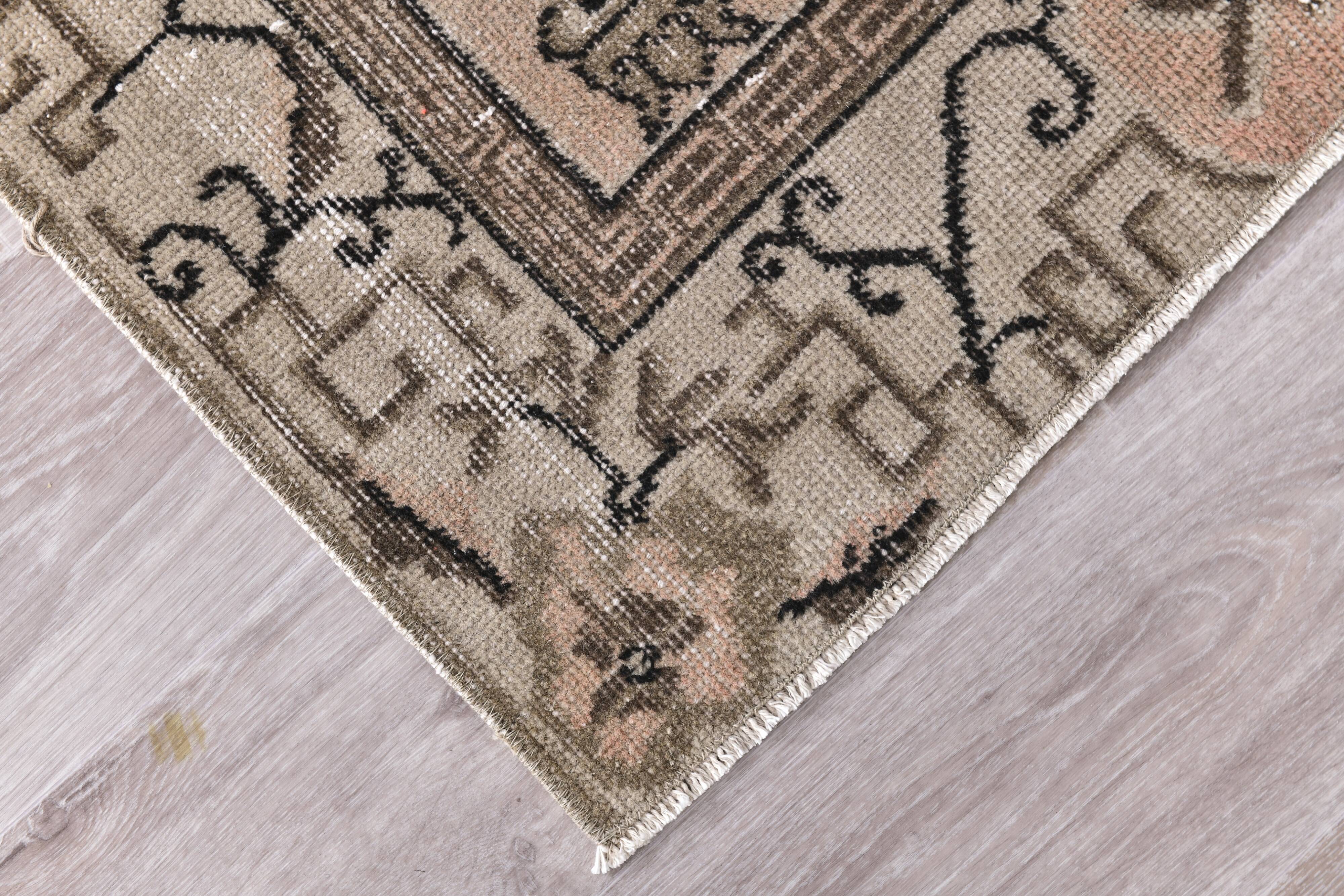 Soft Red & Brown Oriental Vintage Rug 158x260Cm SK 240826