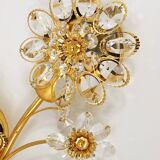 Large wall lamp in gilded brass, Palwa flowers by Ernst Palme, 1970s.