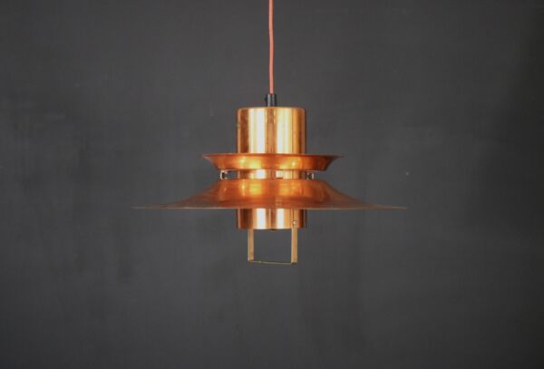 Lampe design scandinave du milieu du siècle par Vitrika   style cuivre massif noir   années 1960   Scandinave