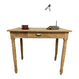 Petite table de ferme en chêne