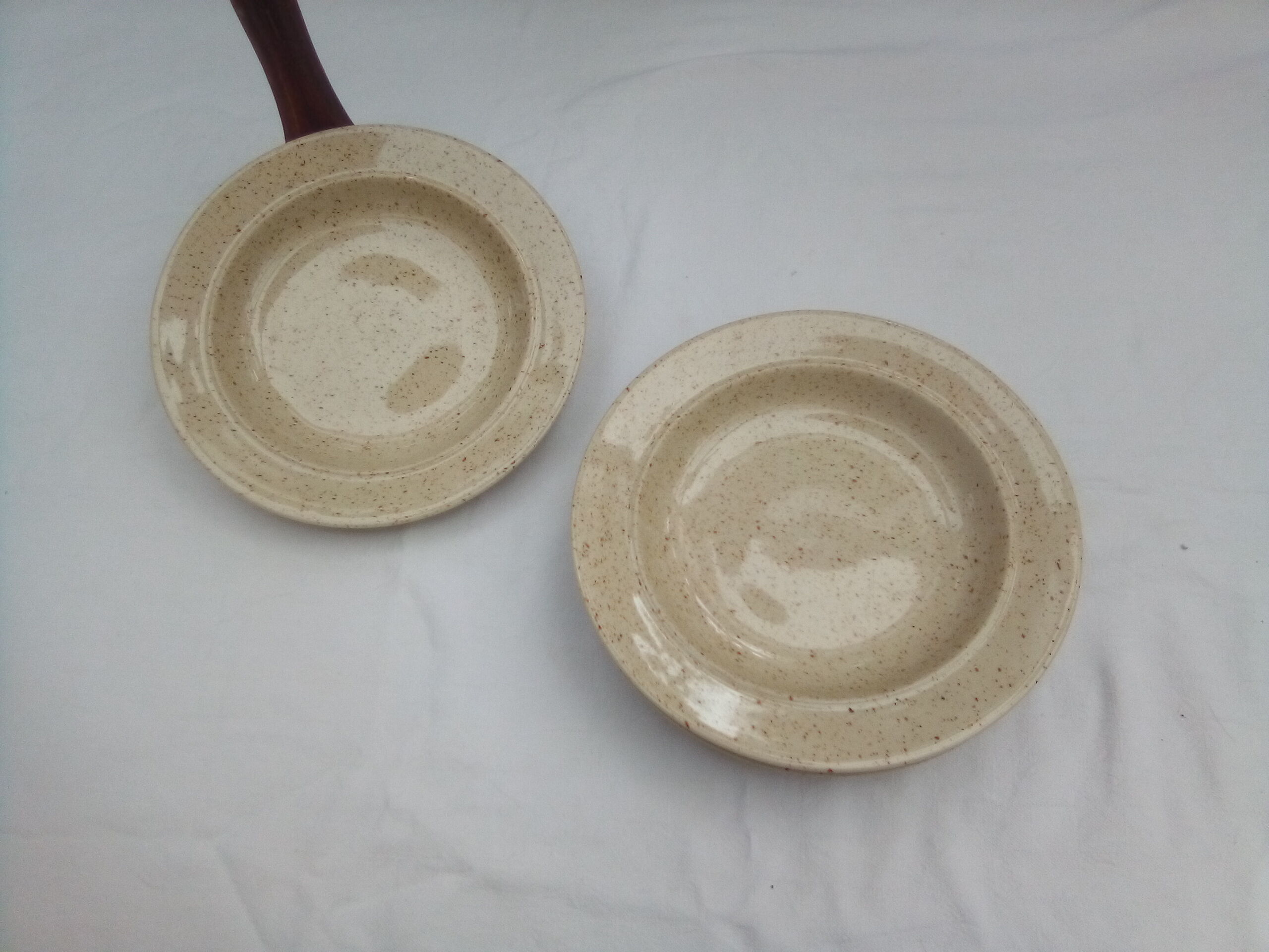 4 hollow sandstone plates