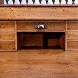 Oak apothecary counter – 1920