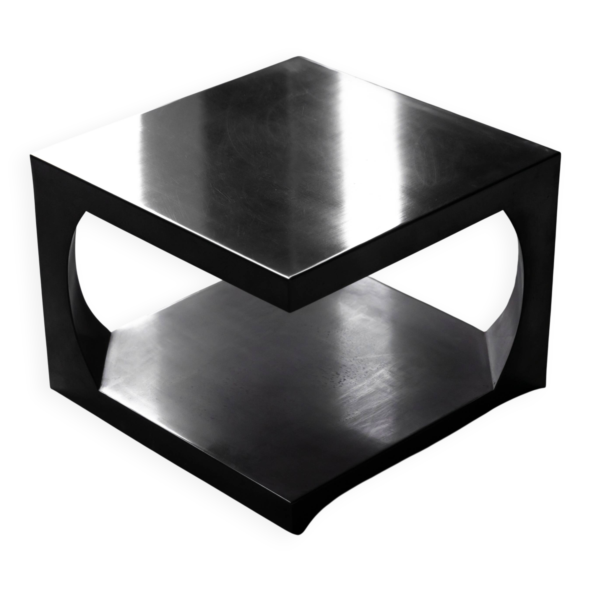 Tables d'appoint modernistes en aluminium, Italie, années 1970