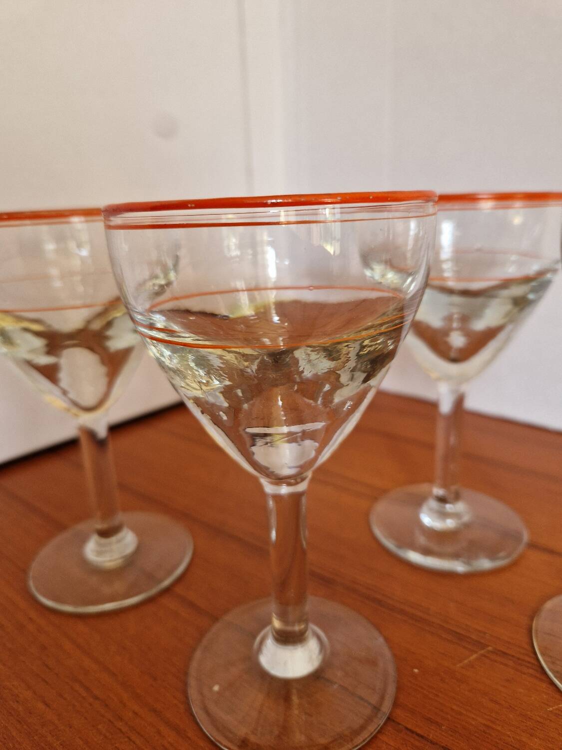 Set of 4 Blown Glass Bistro Glasses with Red Rim