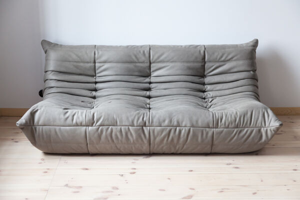 Canapé, chauffeuse et ottoman Togo dessiné par Michel Ducaroy 1973