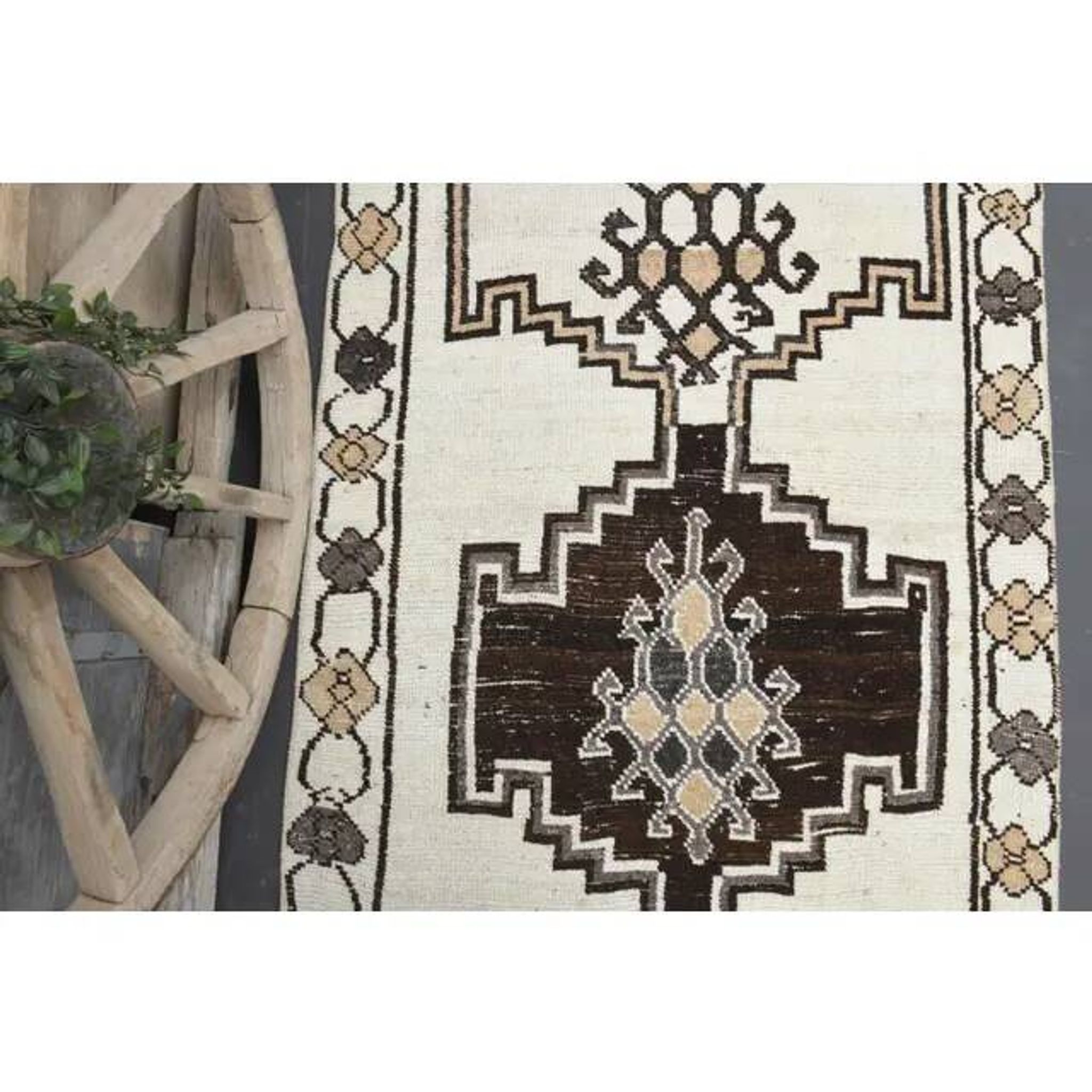 1970s Vintage Turkish Hand-Knotted Wool Cotton White Runner Rug  115x342