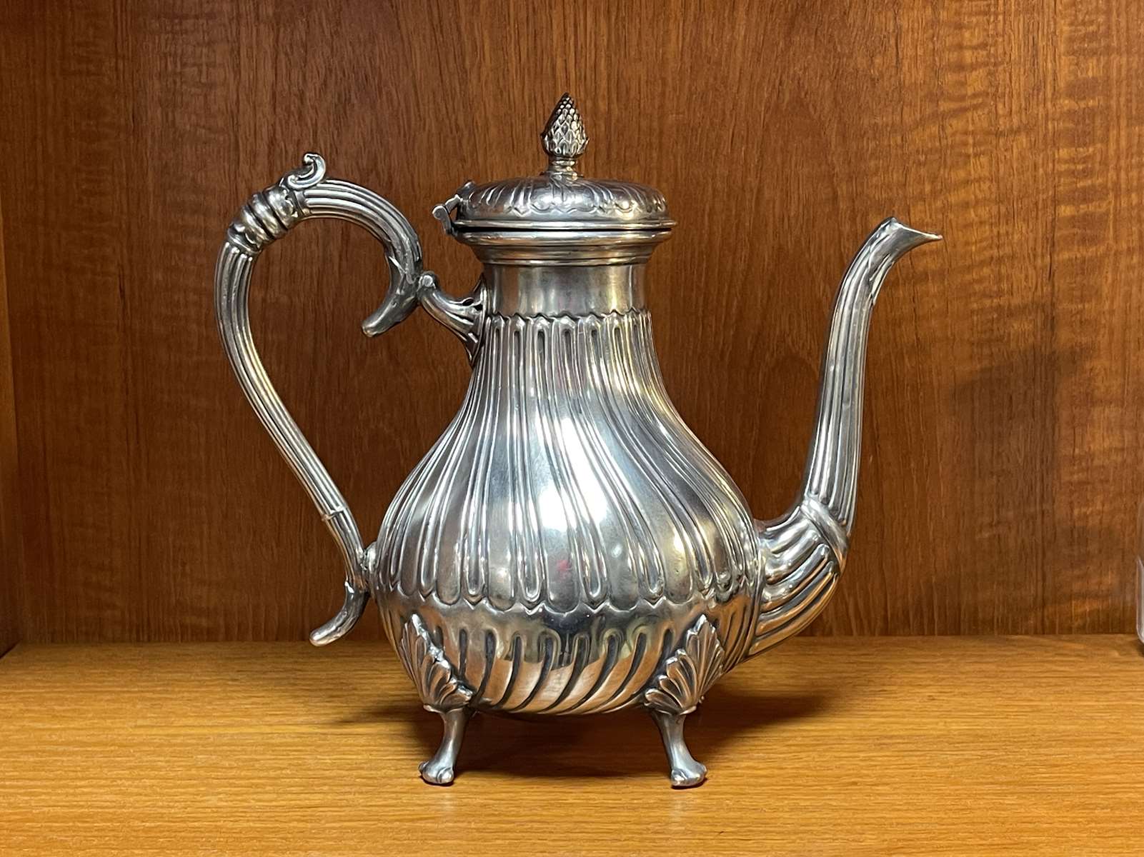 English silver metal pourer