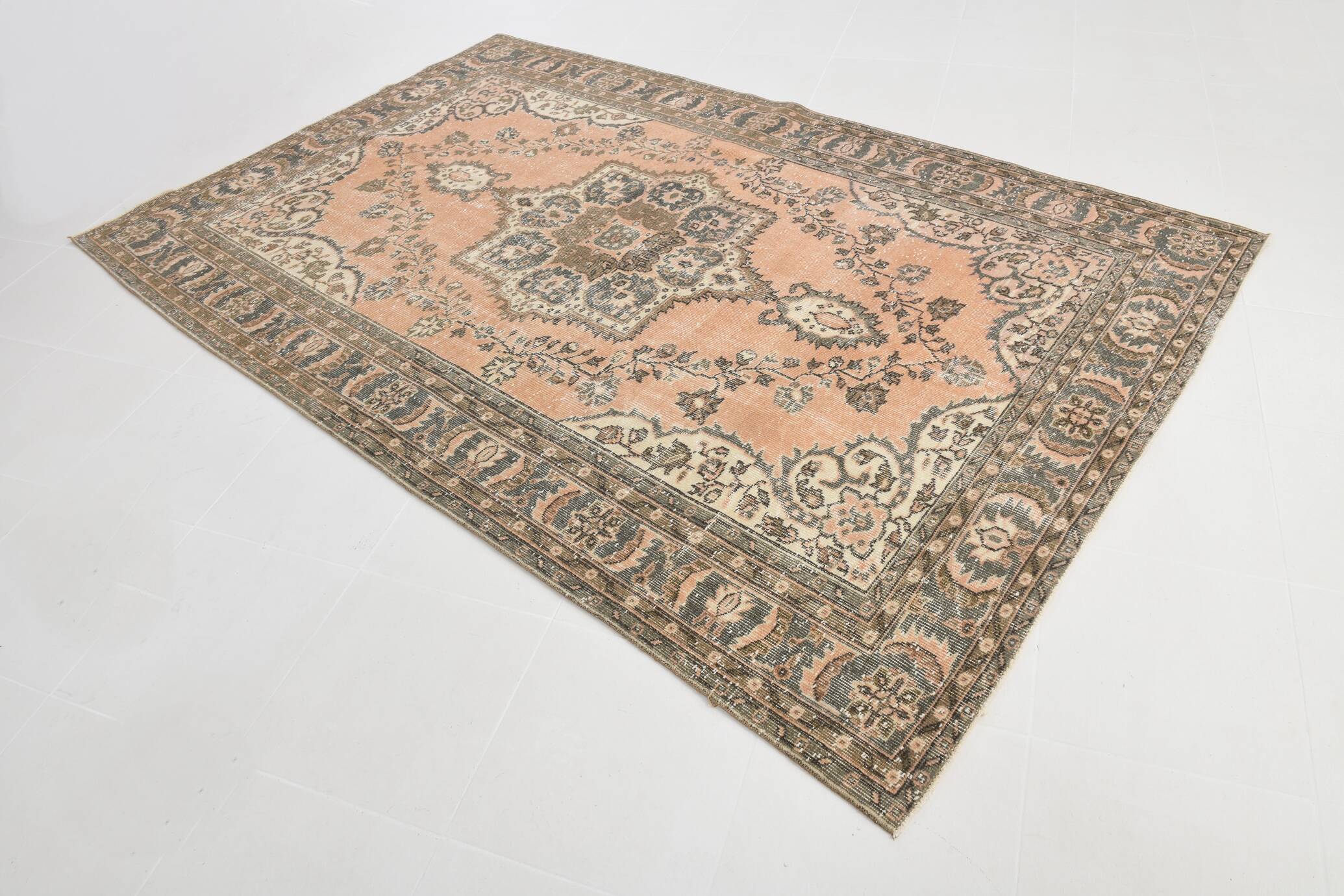 6x9 Salmon & Brown Madallion Pattern Persian Area Rug, 182x284Cm