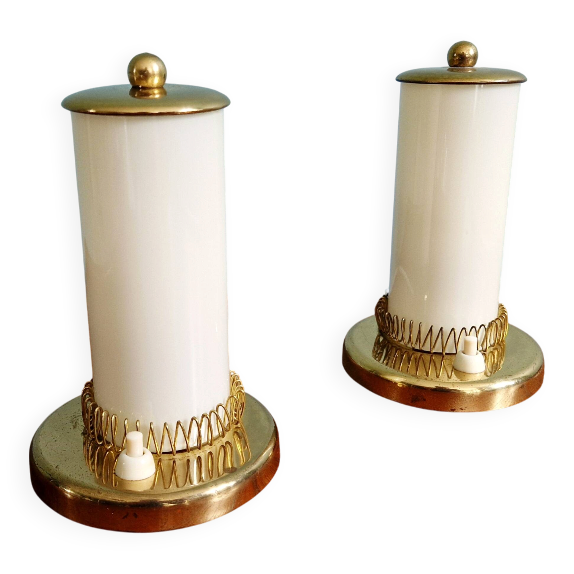 Pair of Mid-Century bedside lamps in brass and cream opaline, 1950.