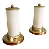 Paire de lampes de chevet Mid-Century en laiton et opaline crème, 1950