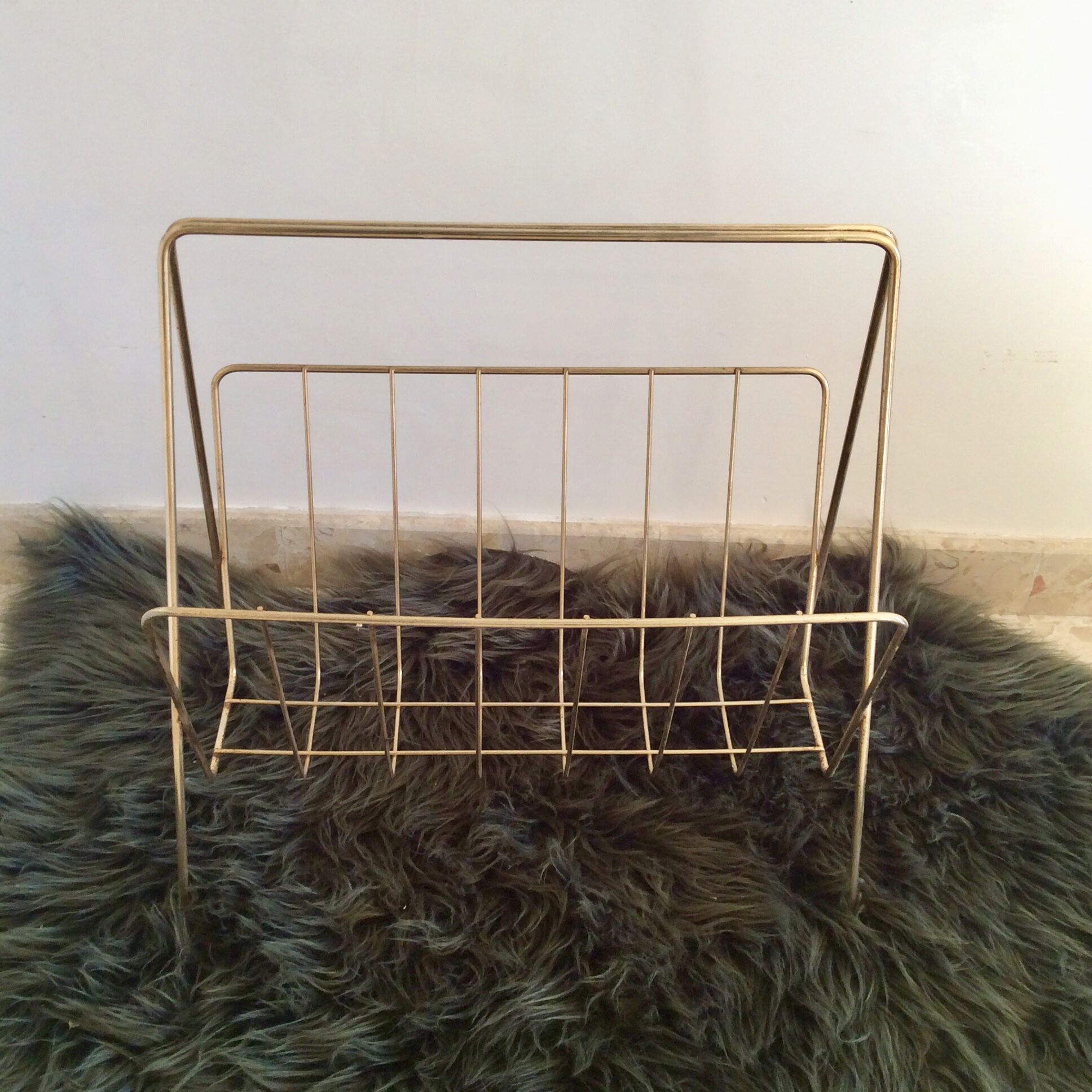 Vintage magazine holder 70s
