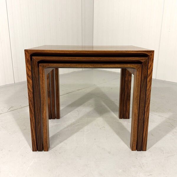 Tables gigognes en palissandre de Wilhelm Renz des années 1960.