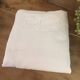Drap brodé ancien