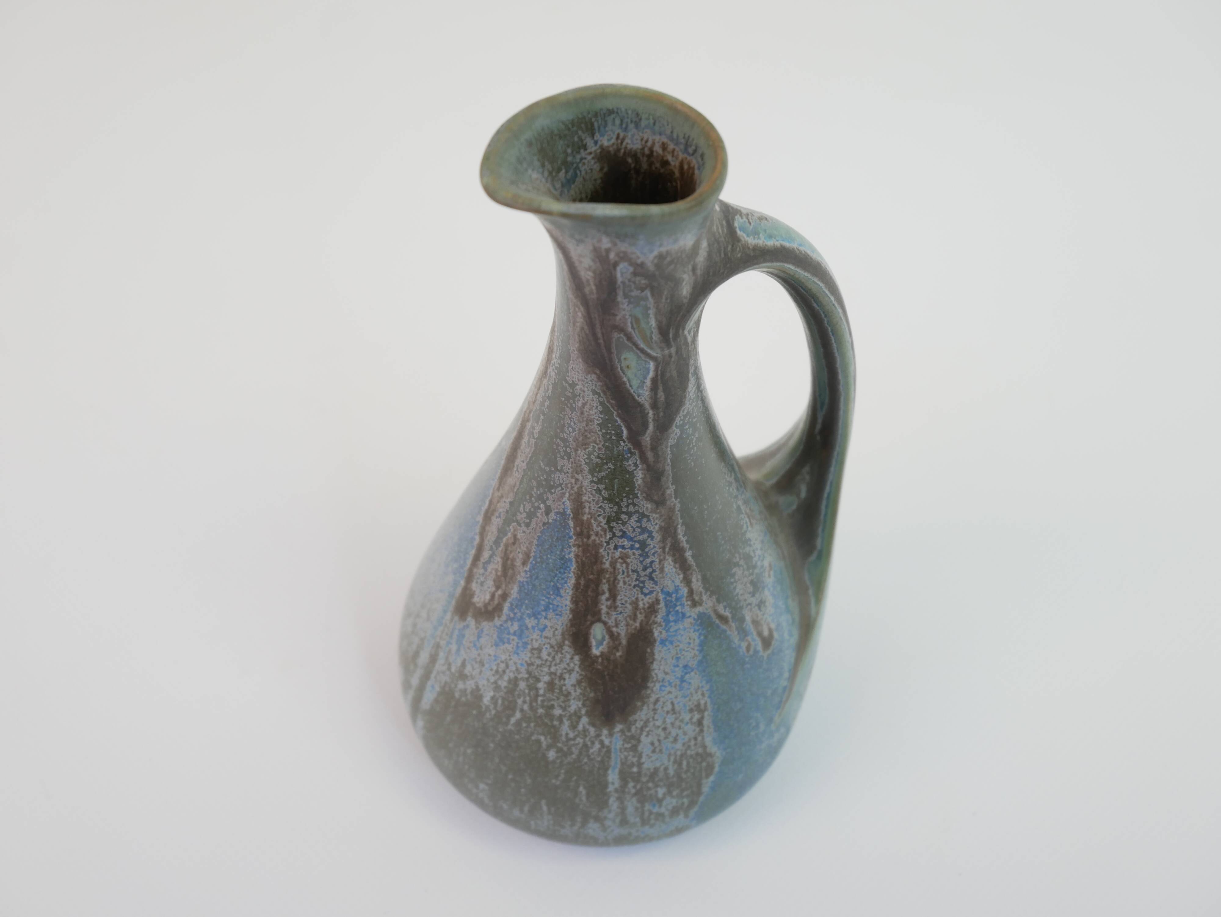 Petit pichet verseuse art déco en céramique des manufactures Denbac