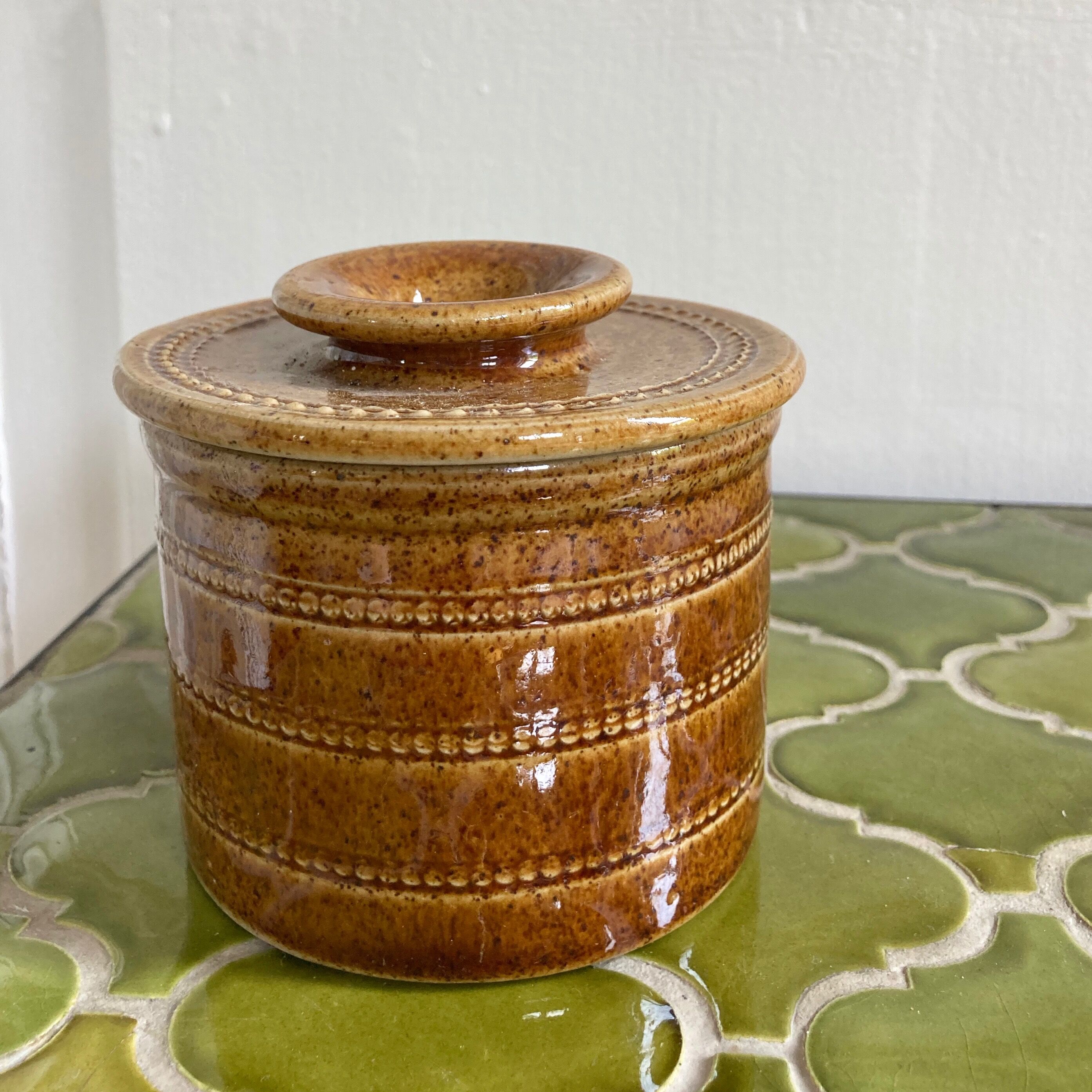 Berry sandstone water butter maker